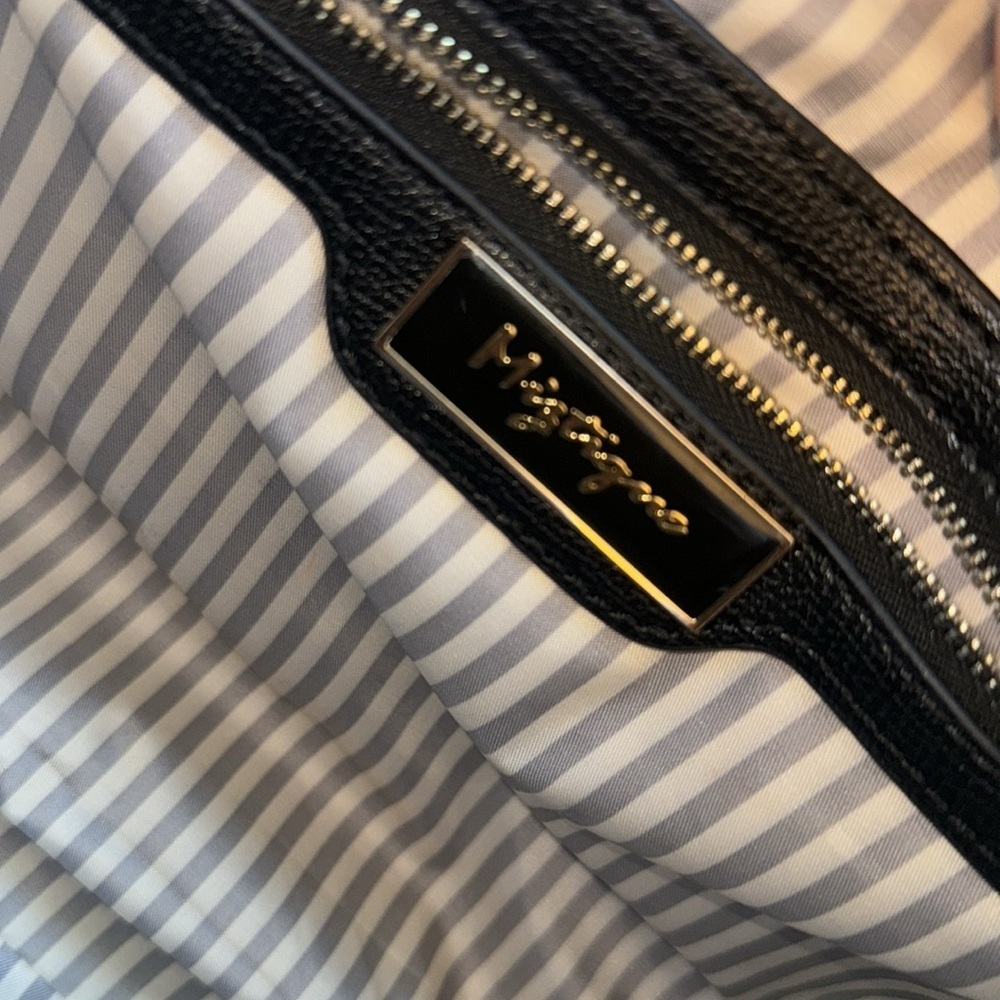 BRAND NEW BLACK CROSSBODY BAG - Picture 5 of 7